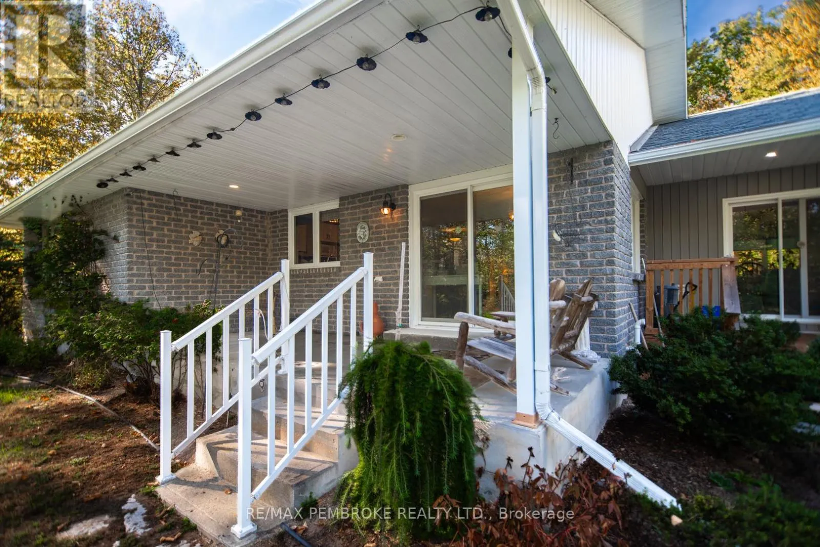 40 EILEEN STREET