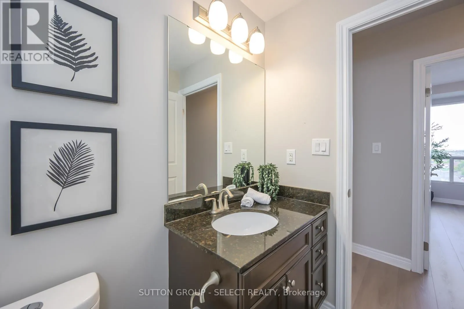 908 - 1030 CORONATION DRIVE, #908