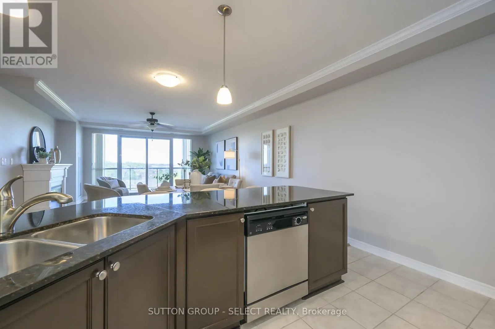 908 - 1030 CORONATION DRIVE, #908