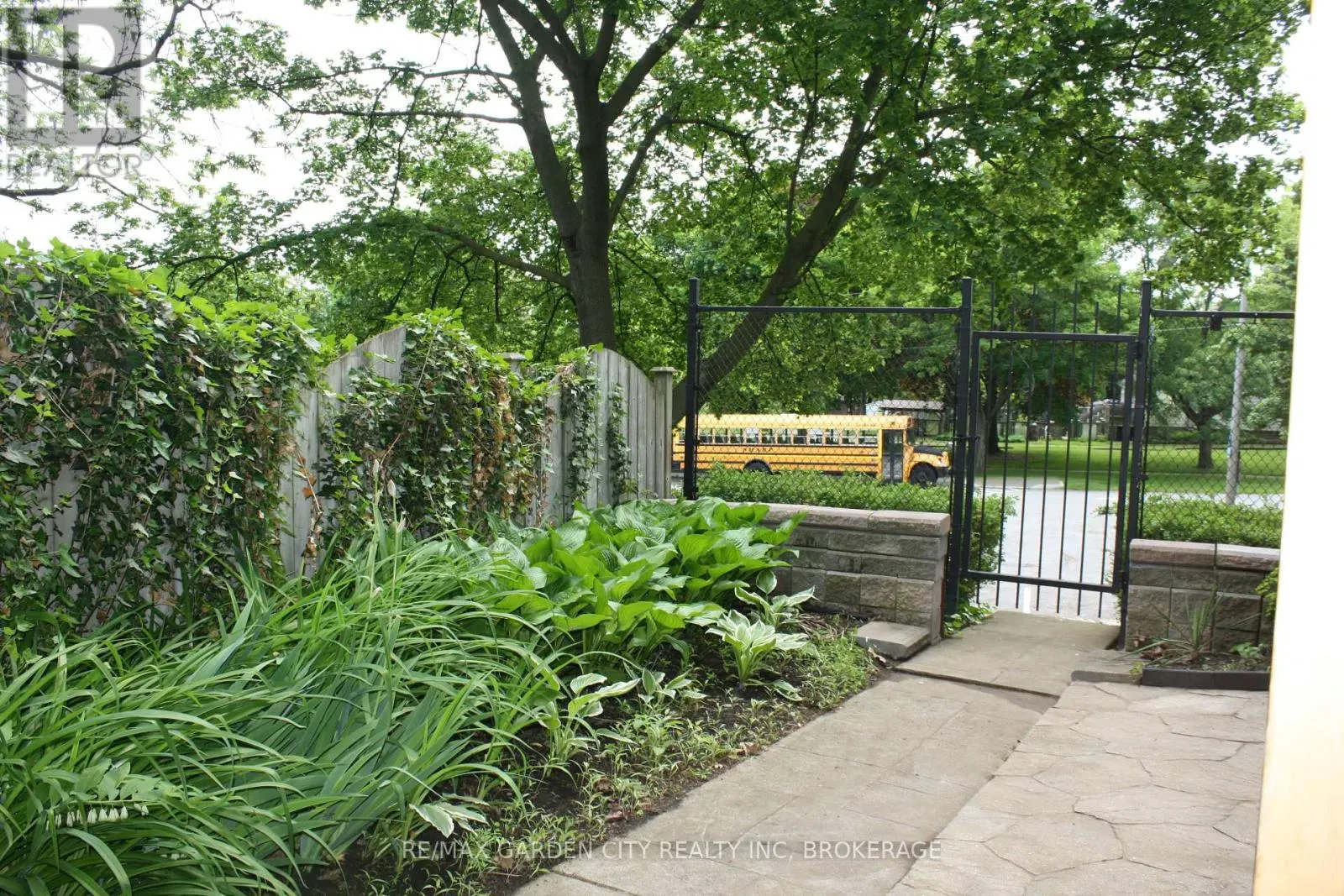 119B - 119 MAIN STREET W, #119B