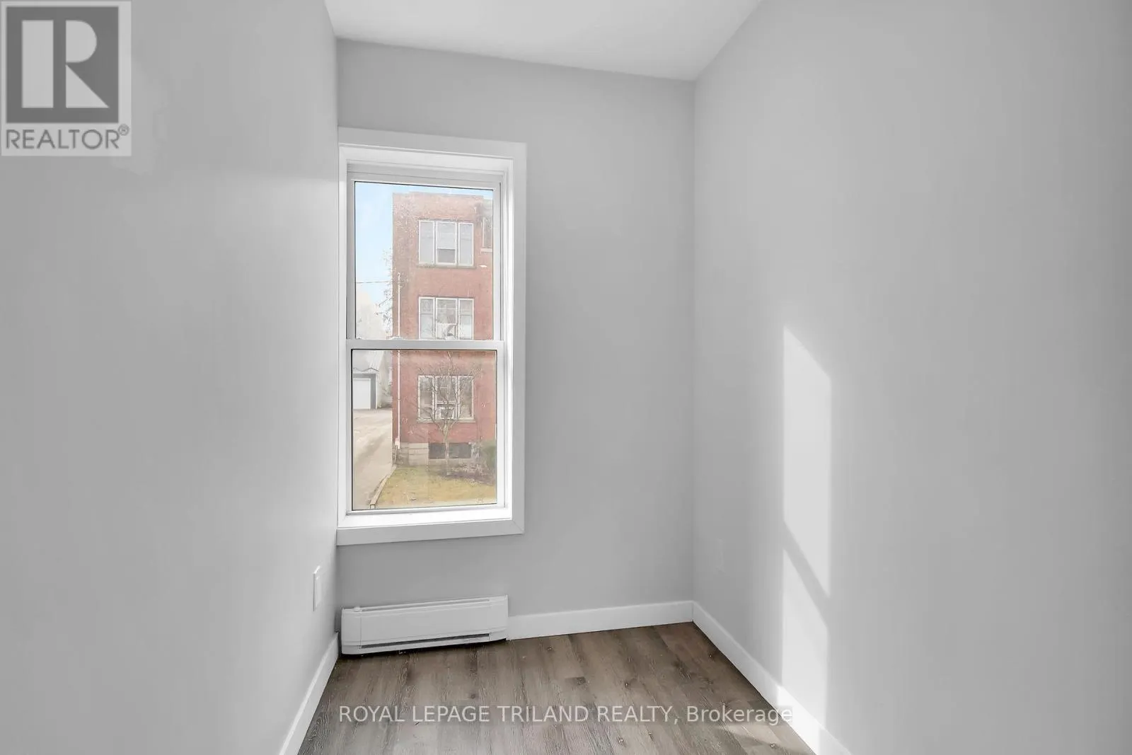 11 SCOTT STREET