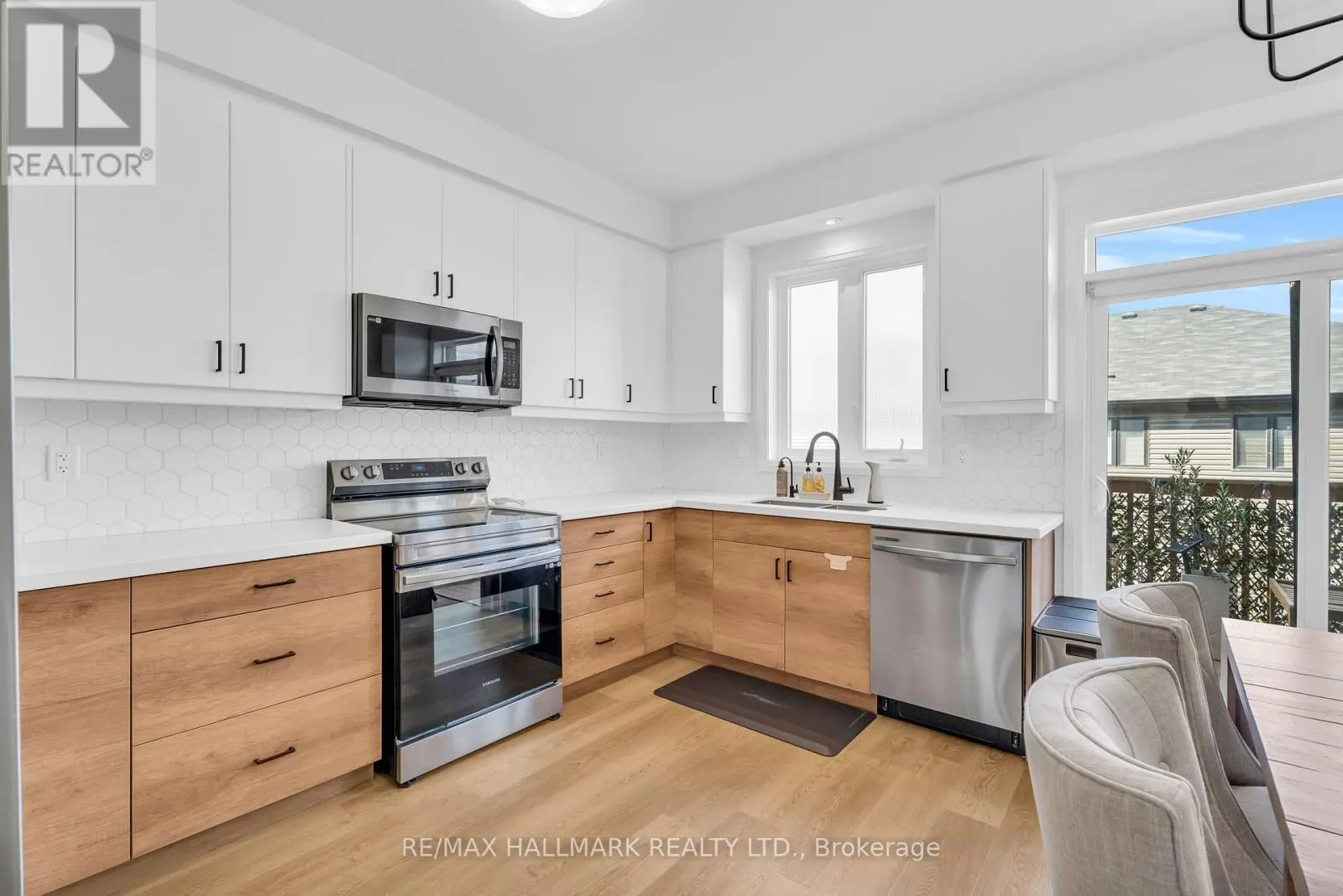 83 - 461 BLACKBURN DRIVE
