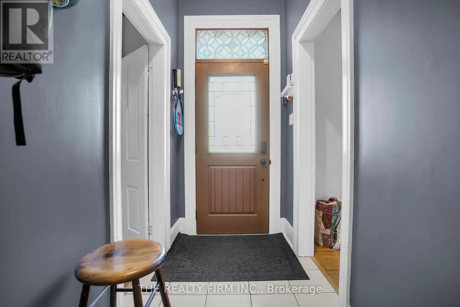 317 SIMCOE STREET