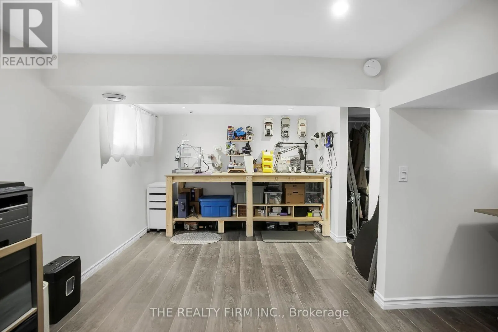 317 SIMCOE STREET