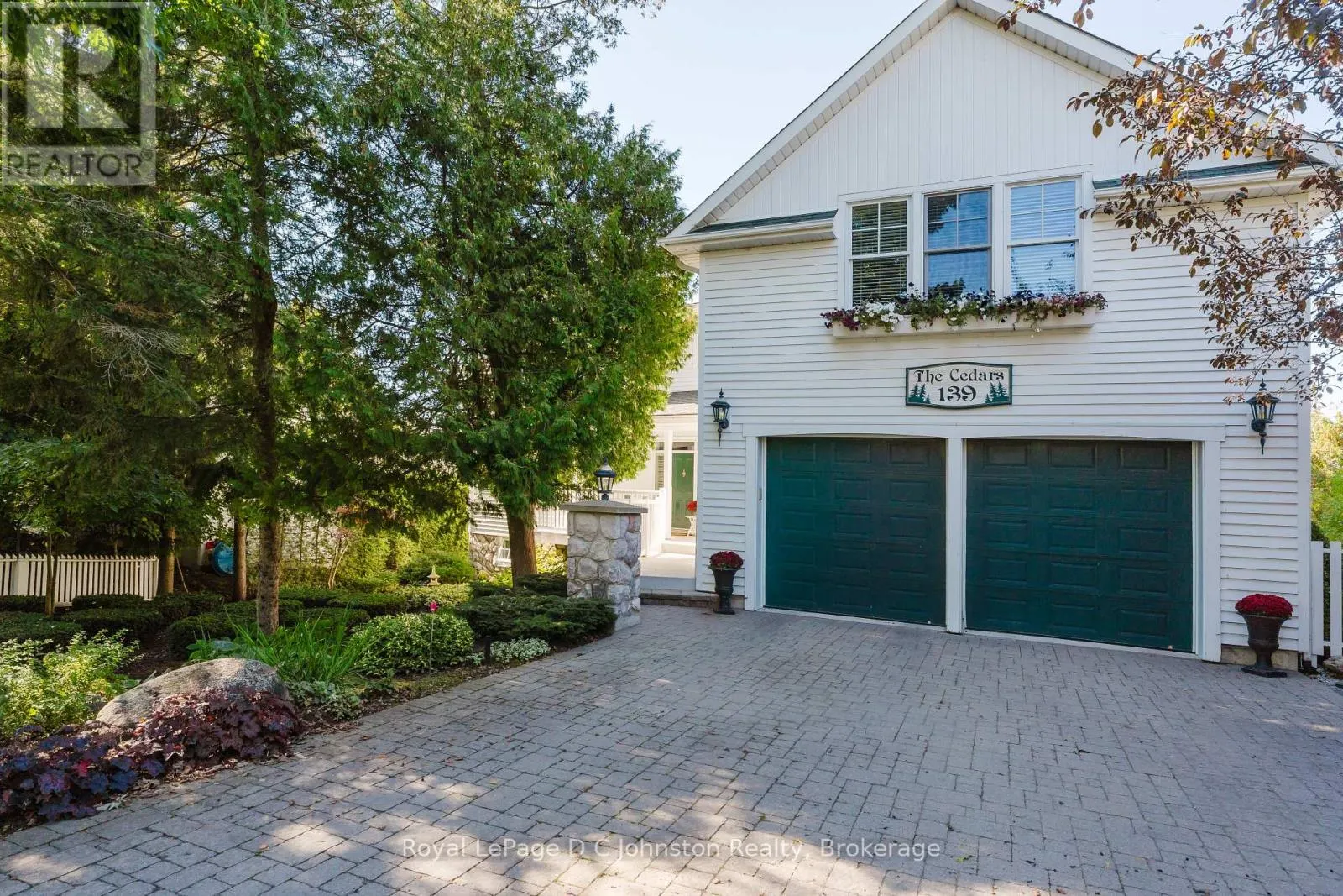 139 KNOWLES LANE