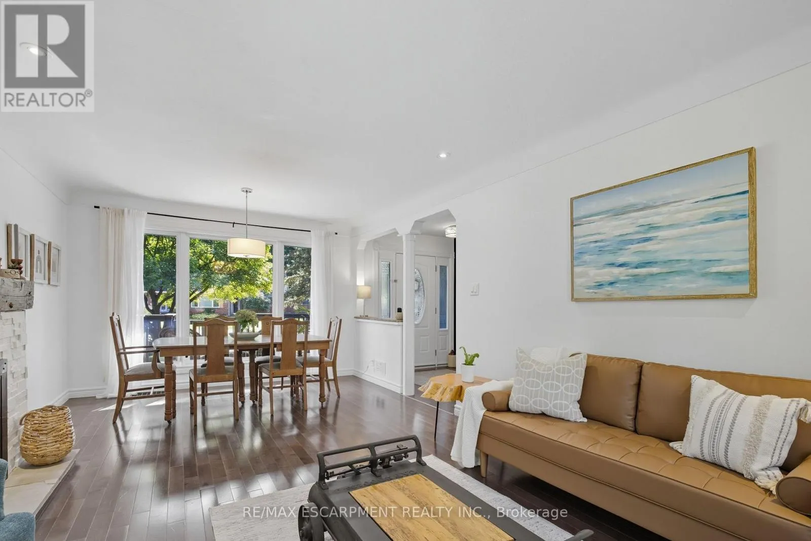 105 CARRINGTON COURT
