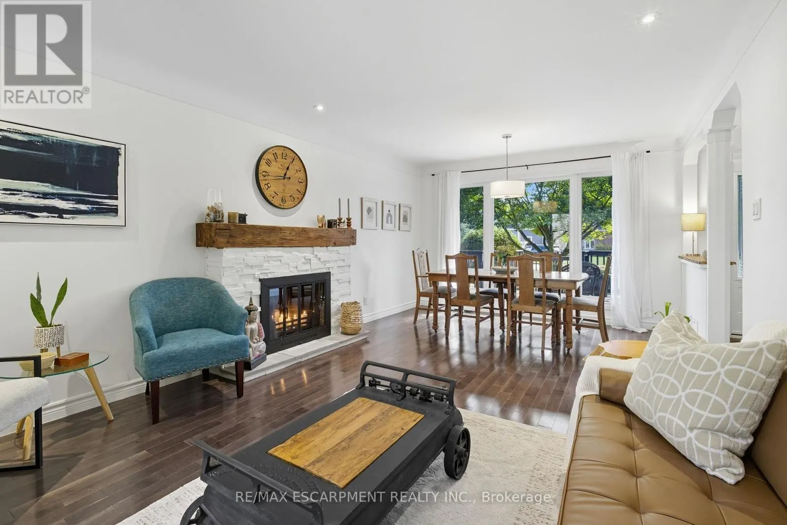 105 CARRINGTON COURT