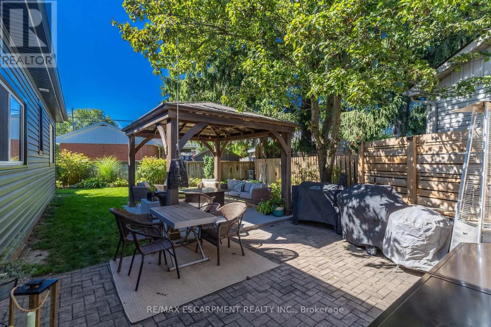 105 CARRINGTON COURT