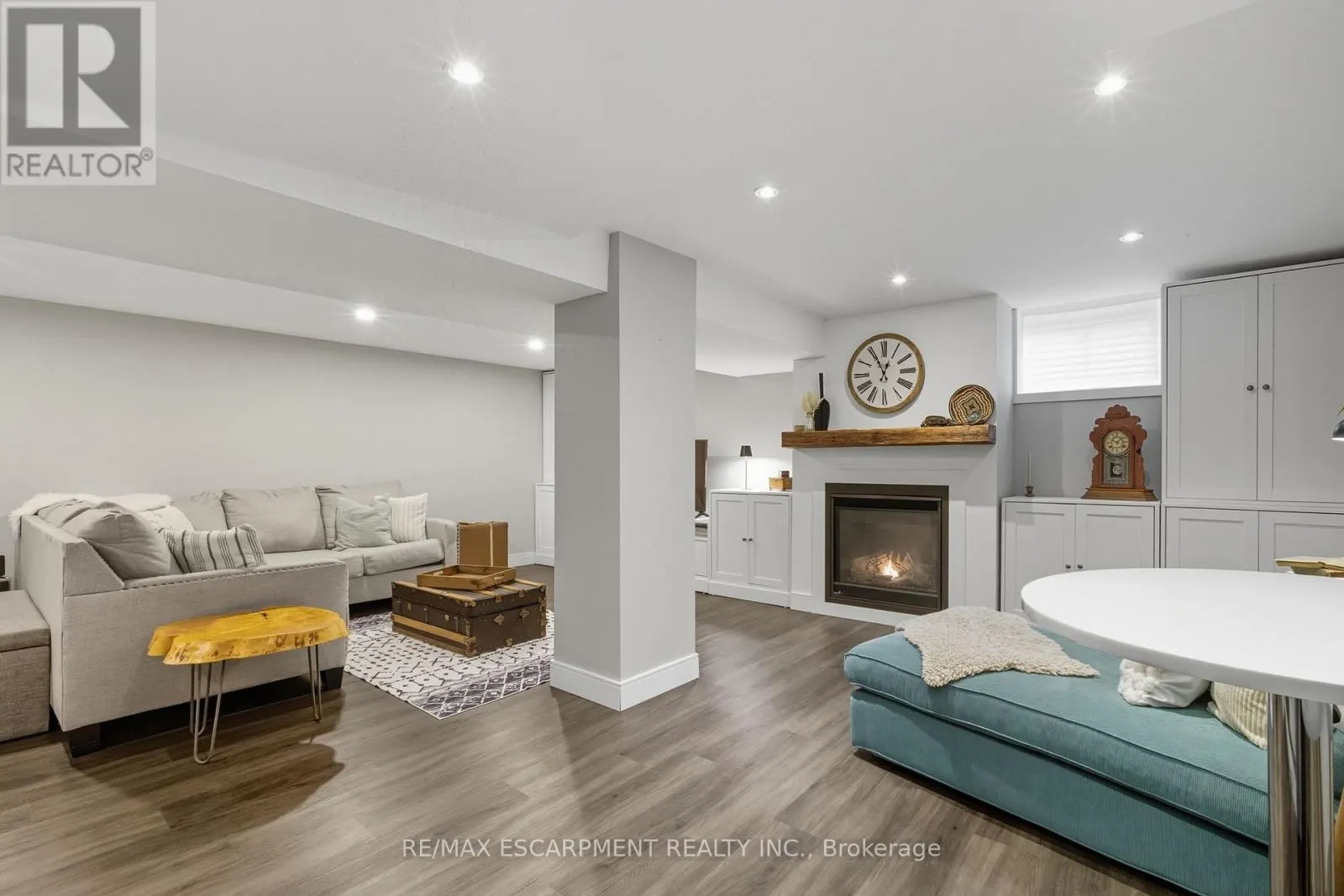 105 CARRINGTON COURT
