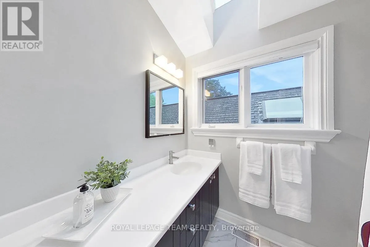 A - 142 MCGILLIVRAY STREET