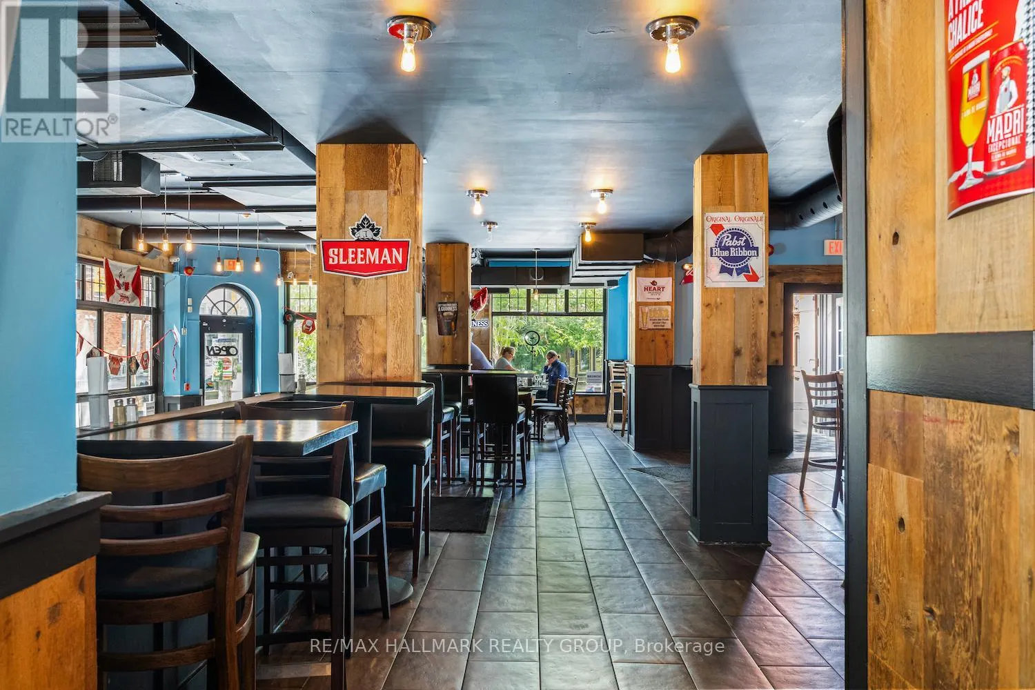 244-246 LAURIER AVENUE E