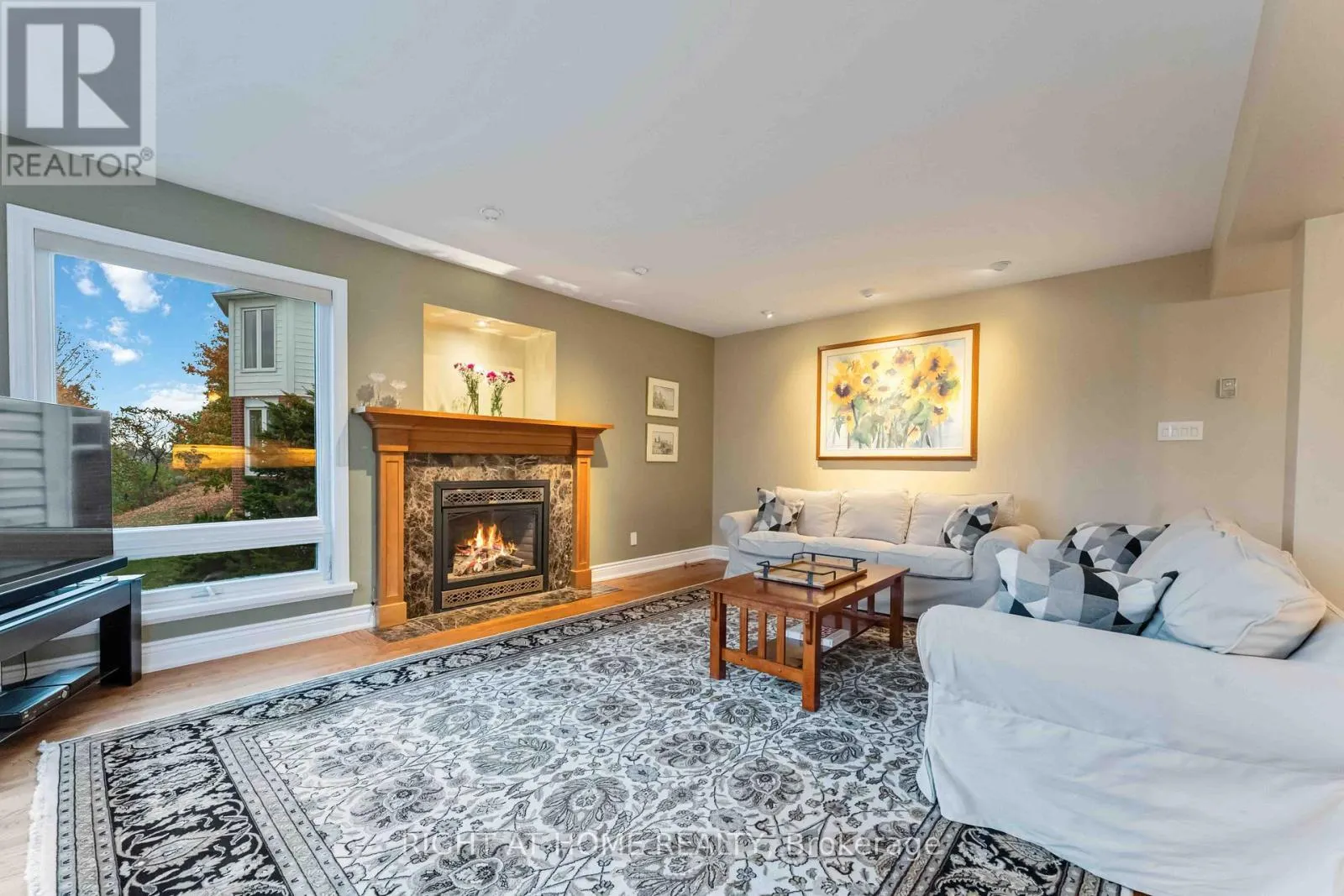 50 ROSENFELD CRESCENT