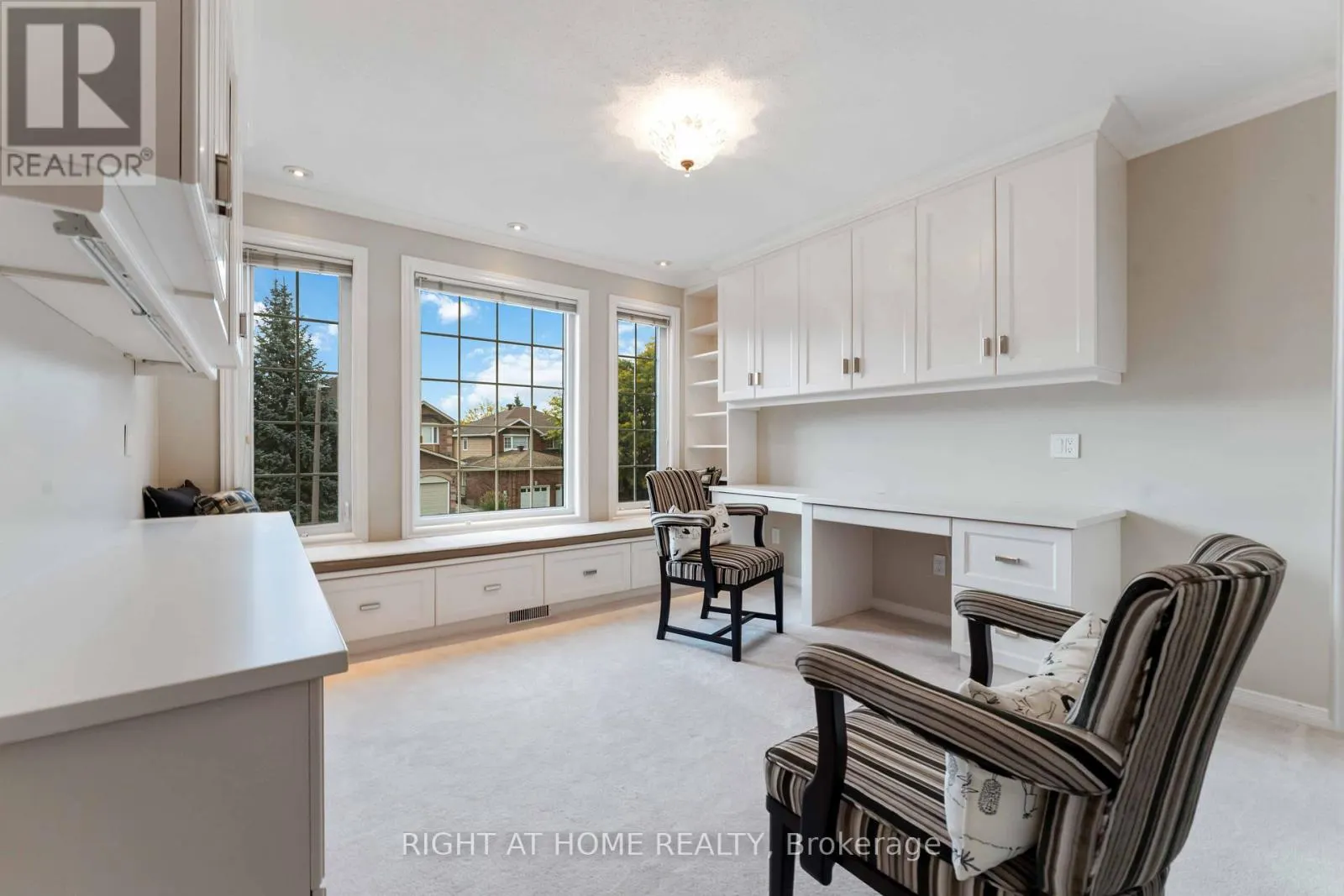 50 ROSENFELD CRESCENT