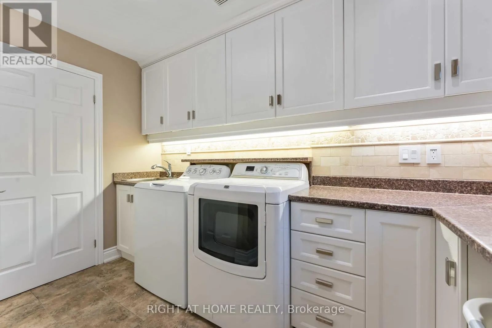 50 ROSENFELD CRESCENT