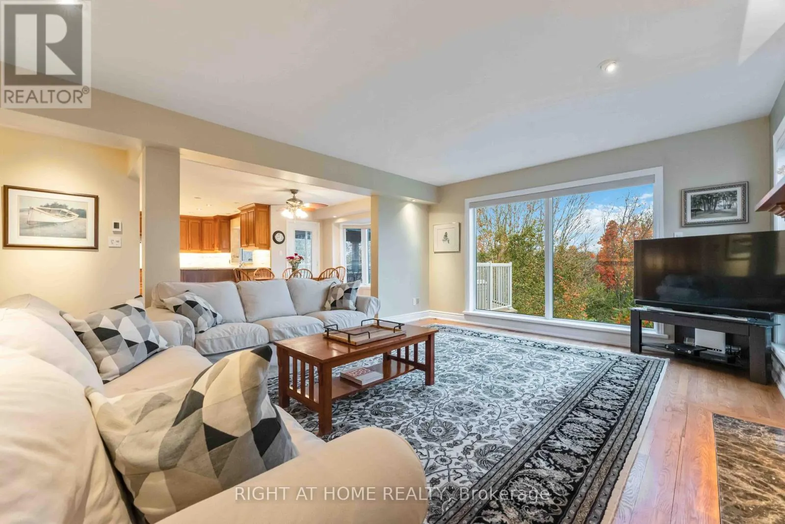 50 ROSENFELD CRESCENT