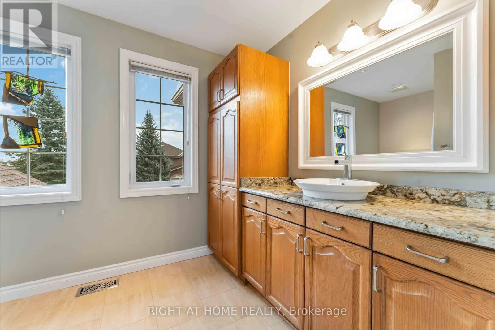 50 ROSENFELD CRESCENT