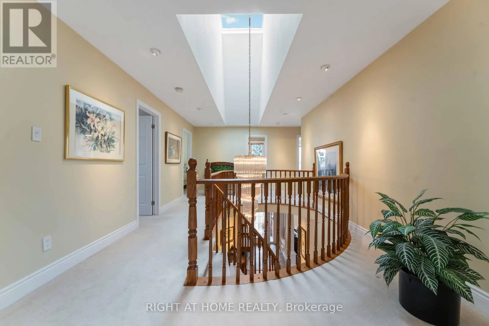 50 ROSENFELD CRESCENT
