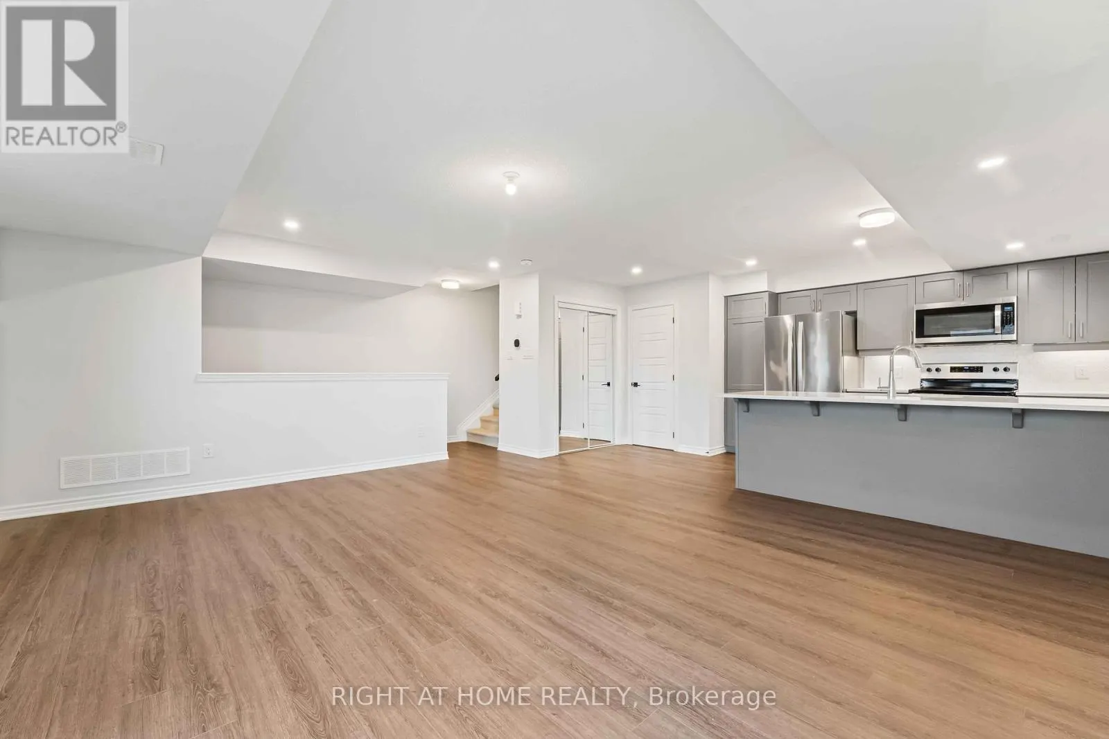 721 ROUNCEY ROAD