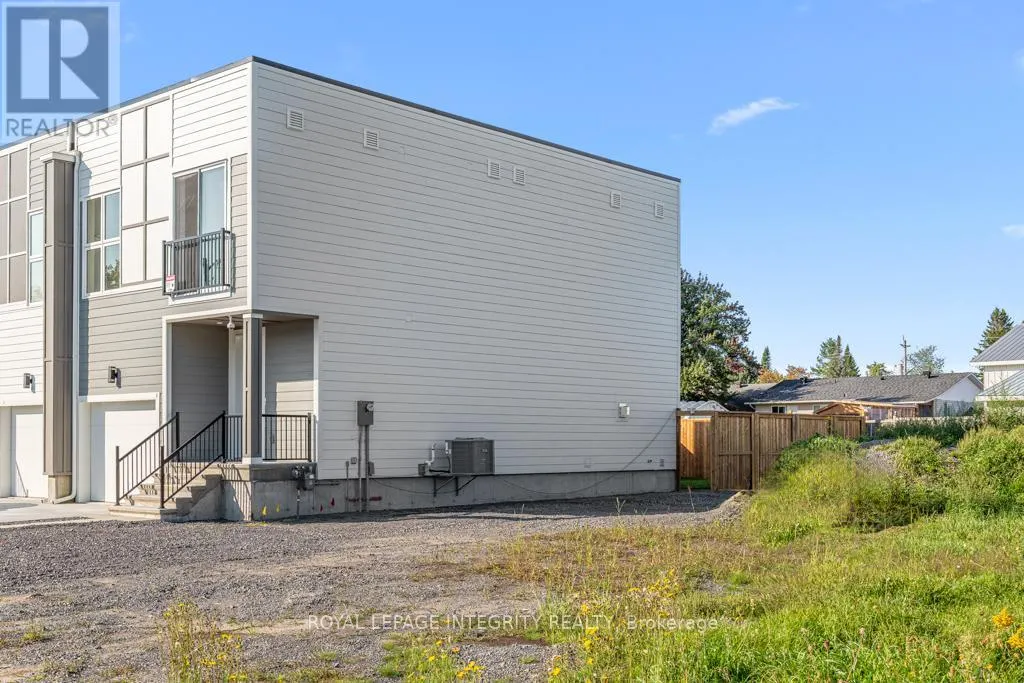 A - 875 CONTOUR STREET