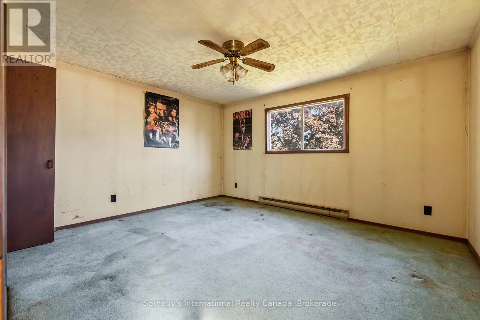 9 SUMMITT AVENUE