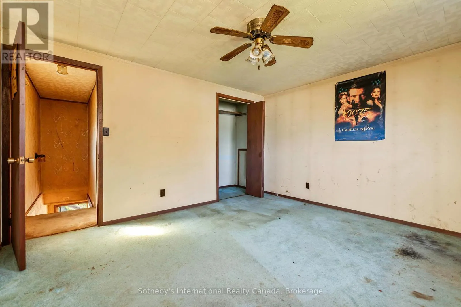 9 SUMMITT AVENUE