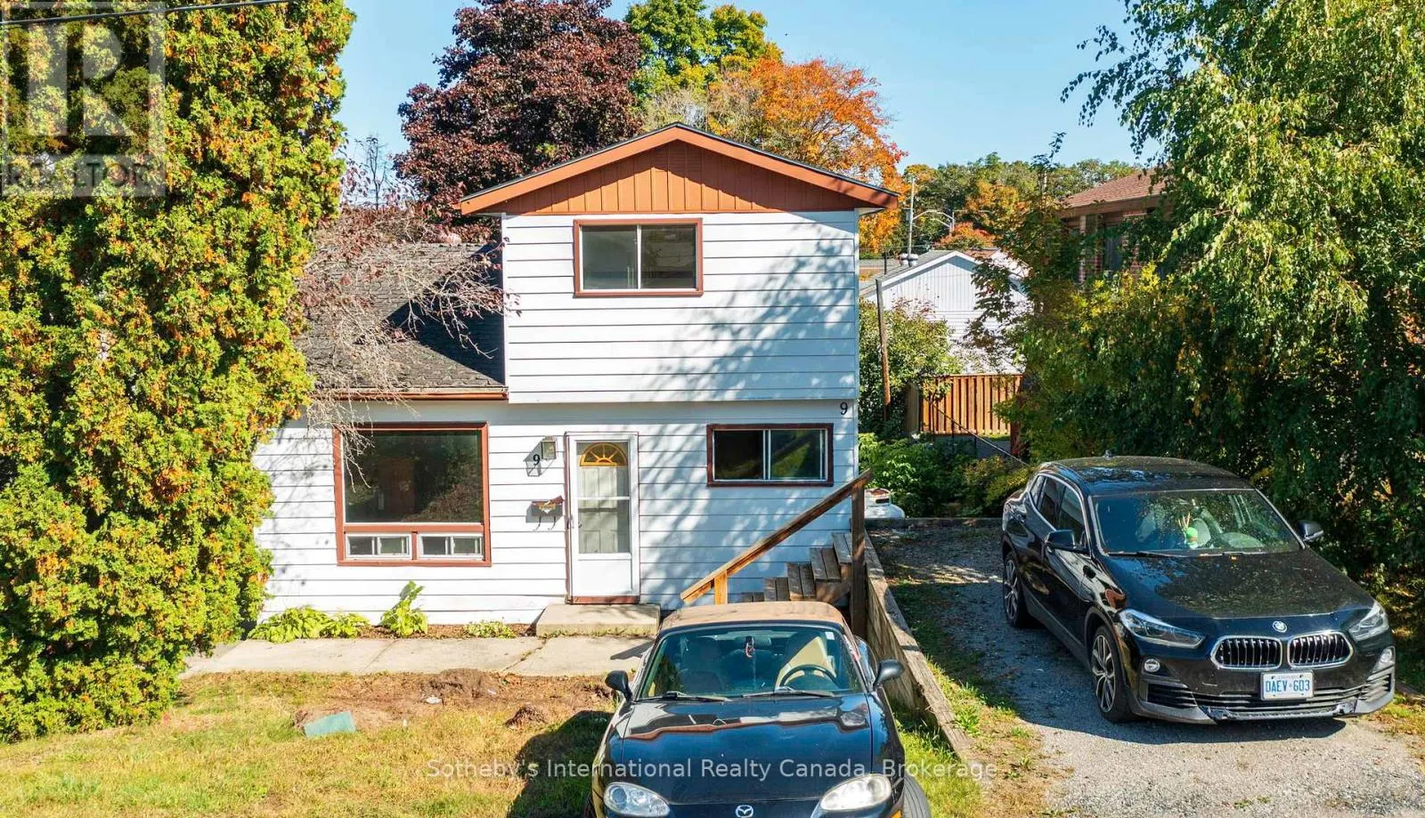 9 SUMMITT AVENUE