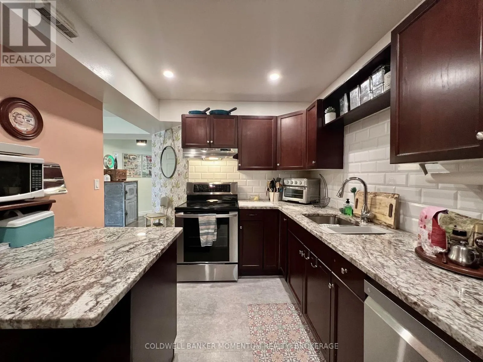 203 - 201 DORCHESTER BOULEVARD, #203