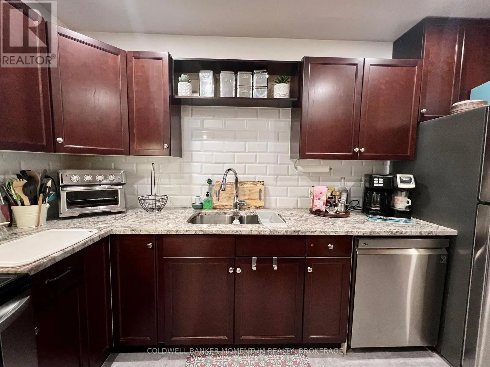 203 - 201 DORCHESTER BOULEVARD, #203