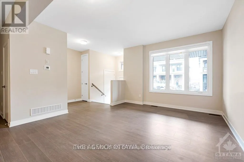 218 SPECKLED ALDER ROW