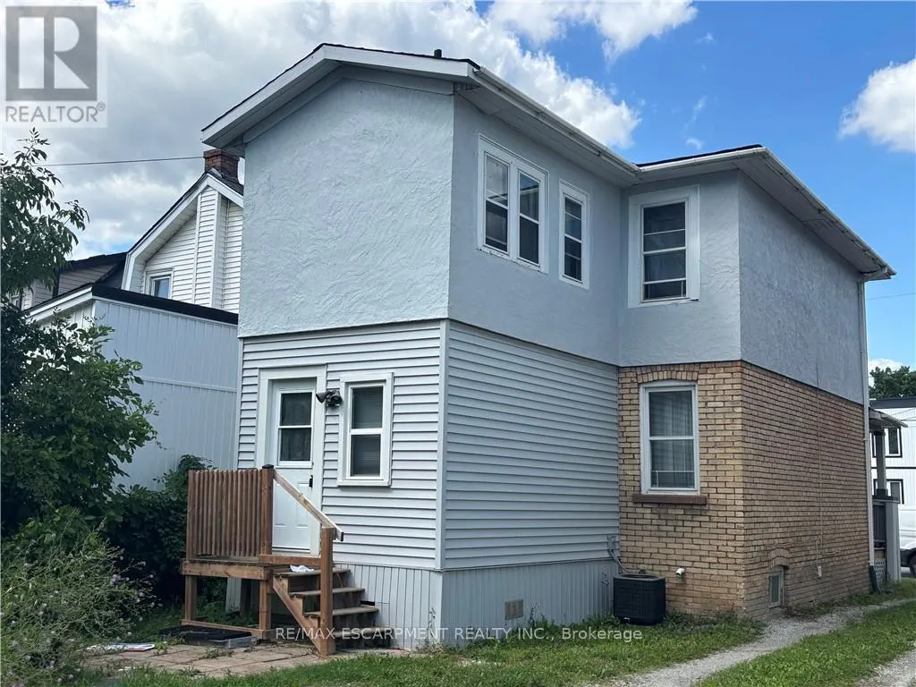463 EAST MAIN STREET