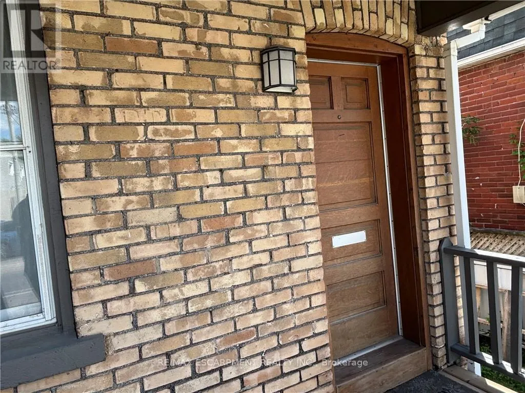463 EAST MAIN STREET
