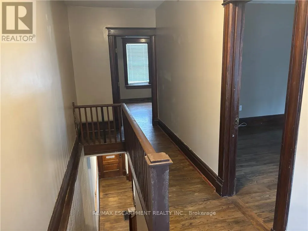 463 EAST MAIN STREET