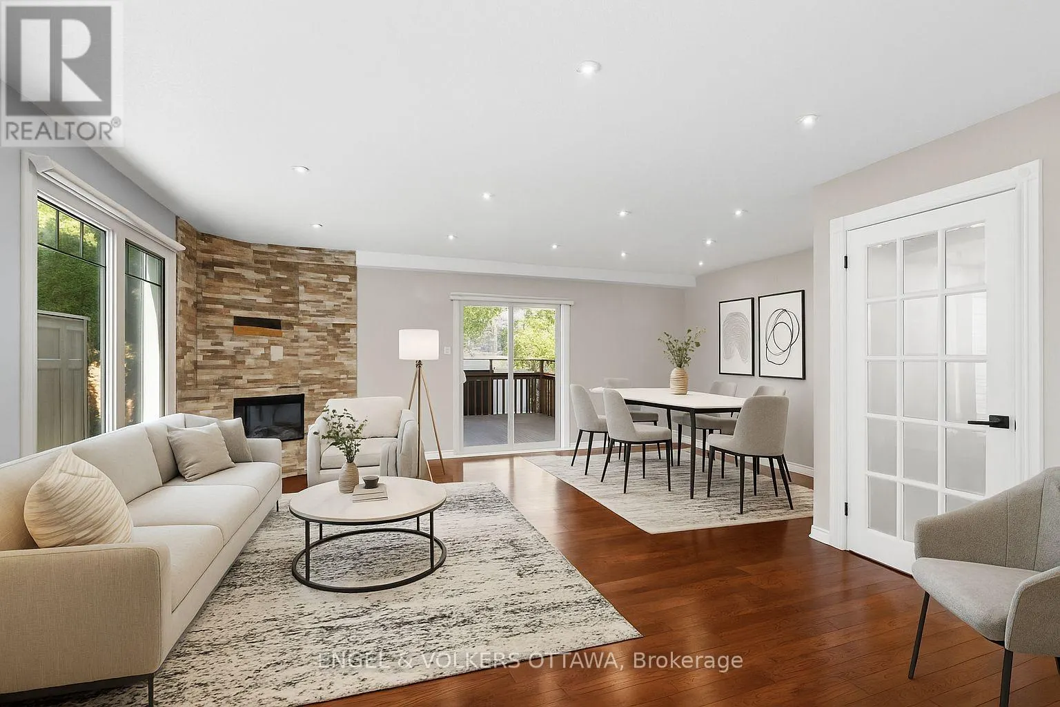 49 BURLINGTON CRESCENT