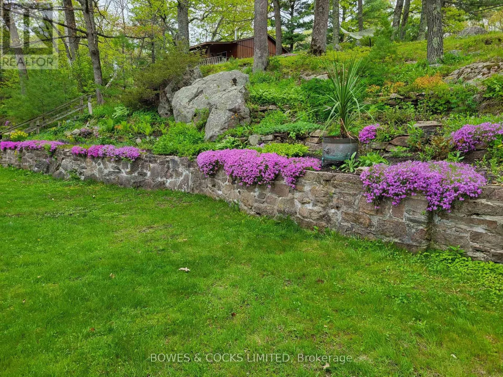 124 BLUE MOUNTAIN ROAD