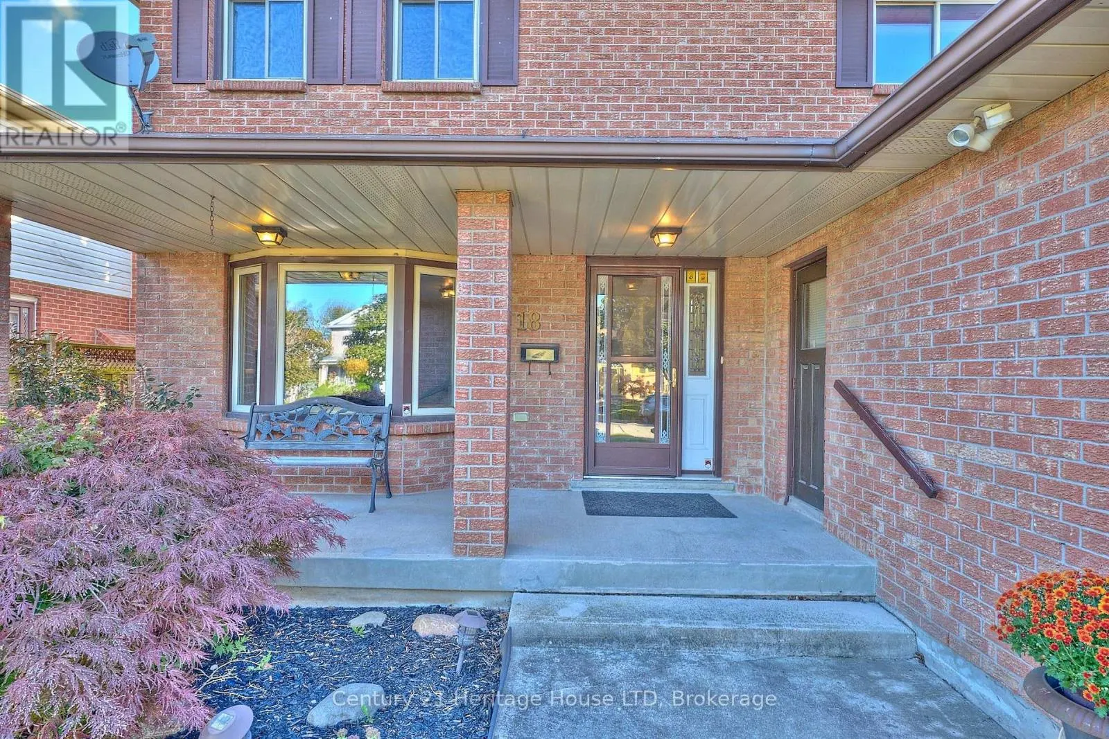 18 BASCARY CRESCENT