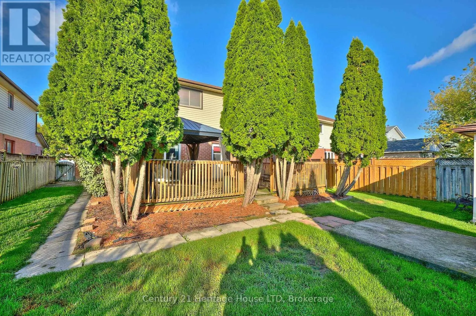18 BASCARY CRESCENT