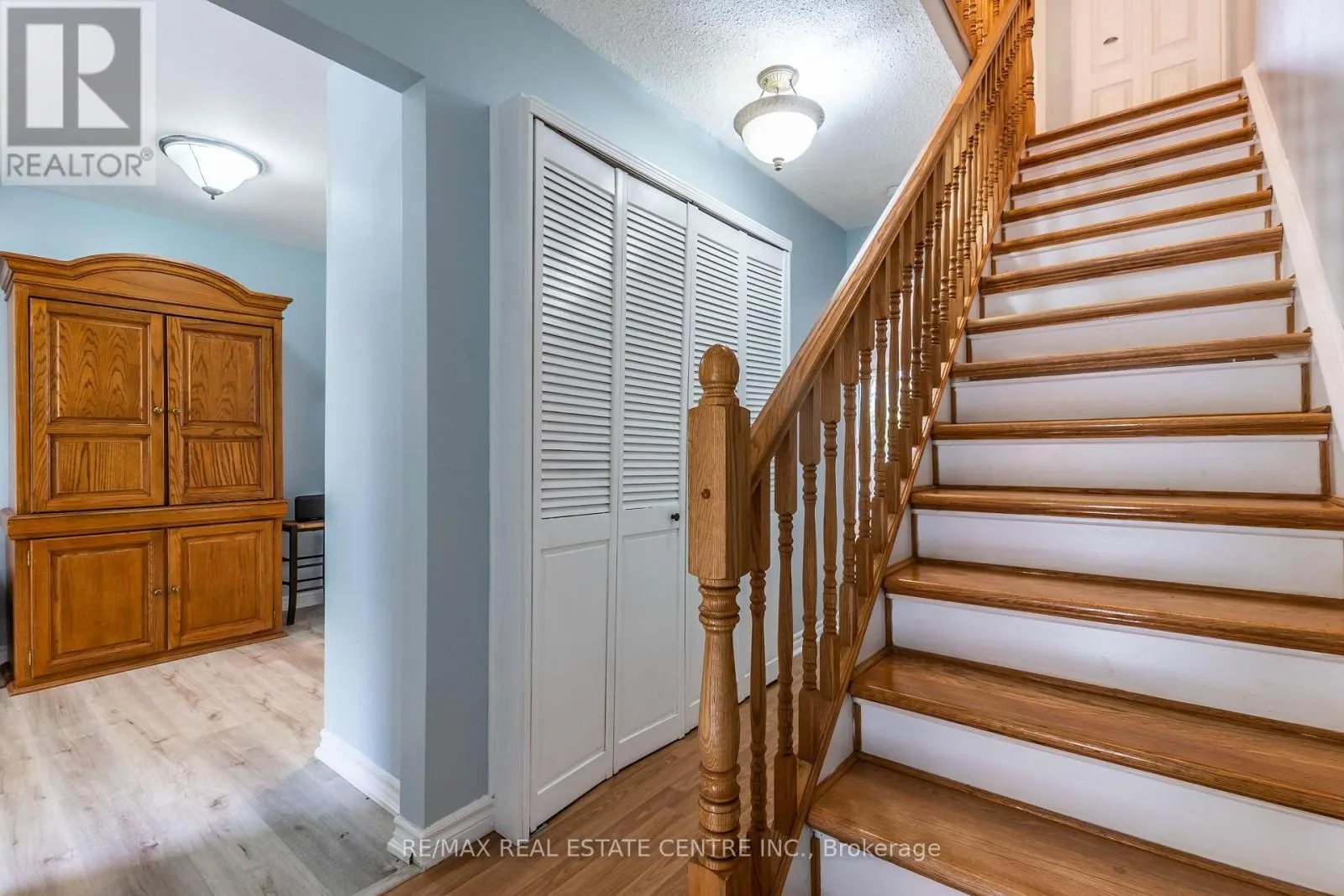 7 - 121 MORGAN AVENUE