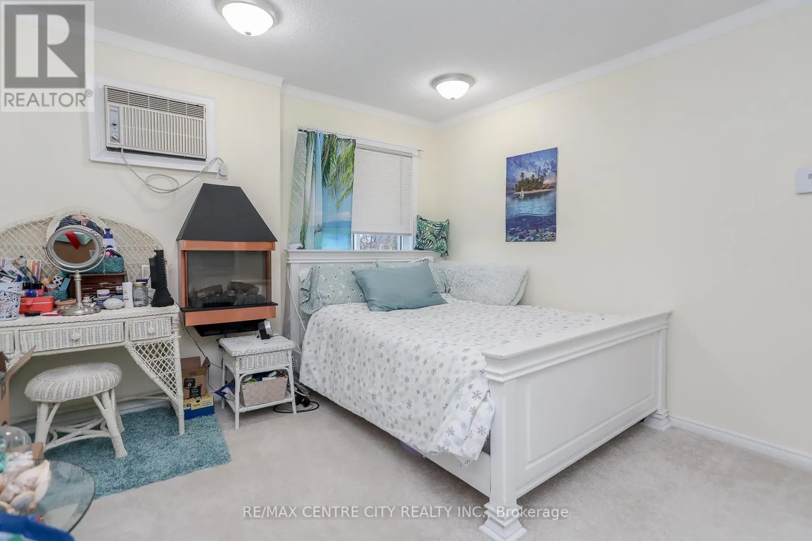 311 - 440 WELLINGTON STREET, #311