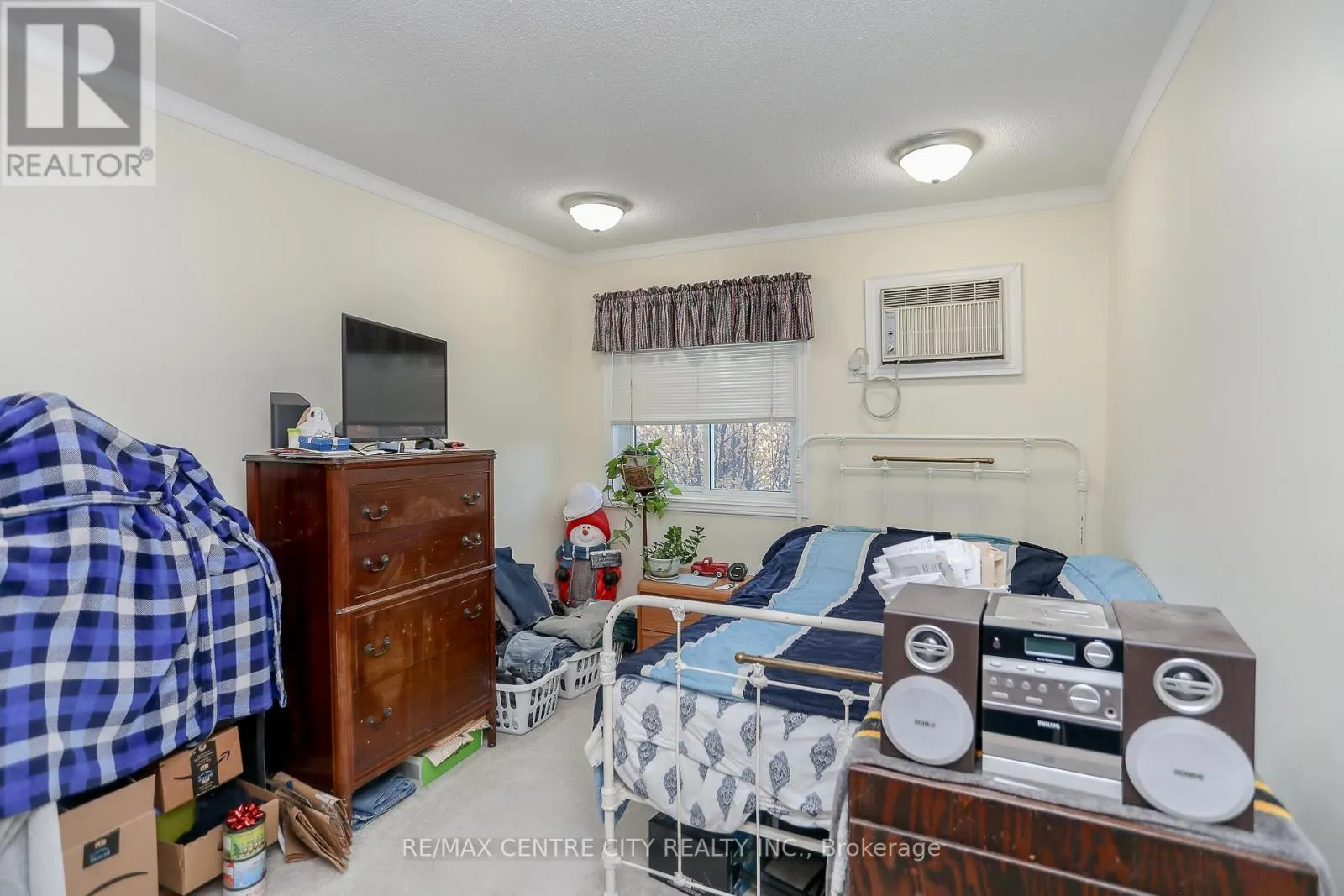 311 - 440 WELLINGTON STREET, #311