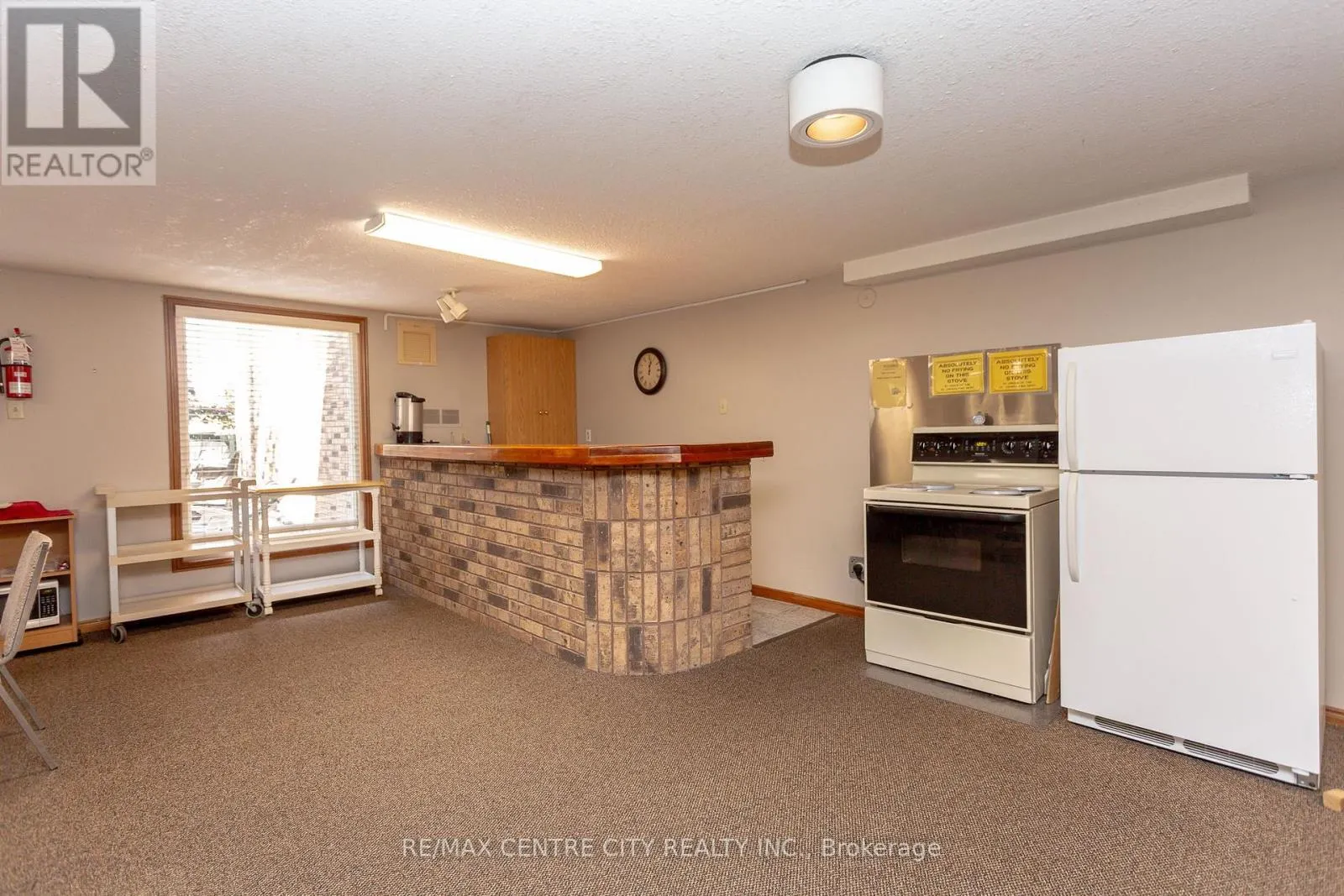 311 - 440 WELLINGTON STREET, #311