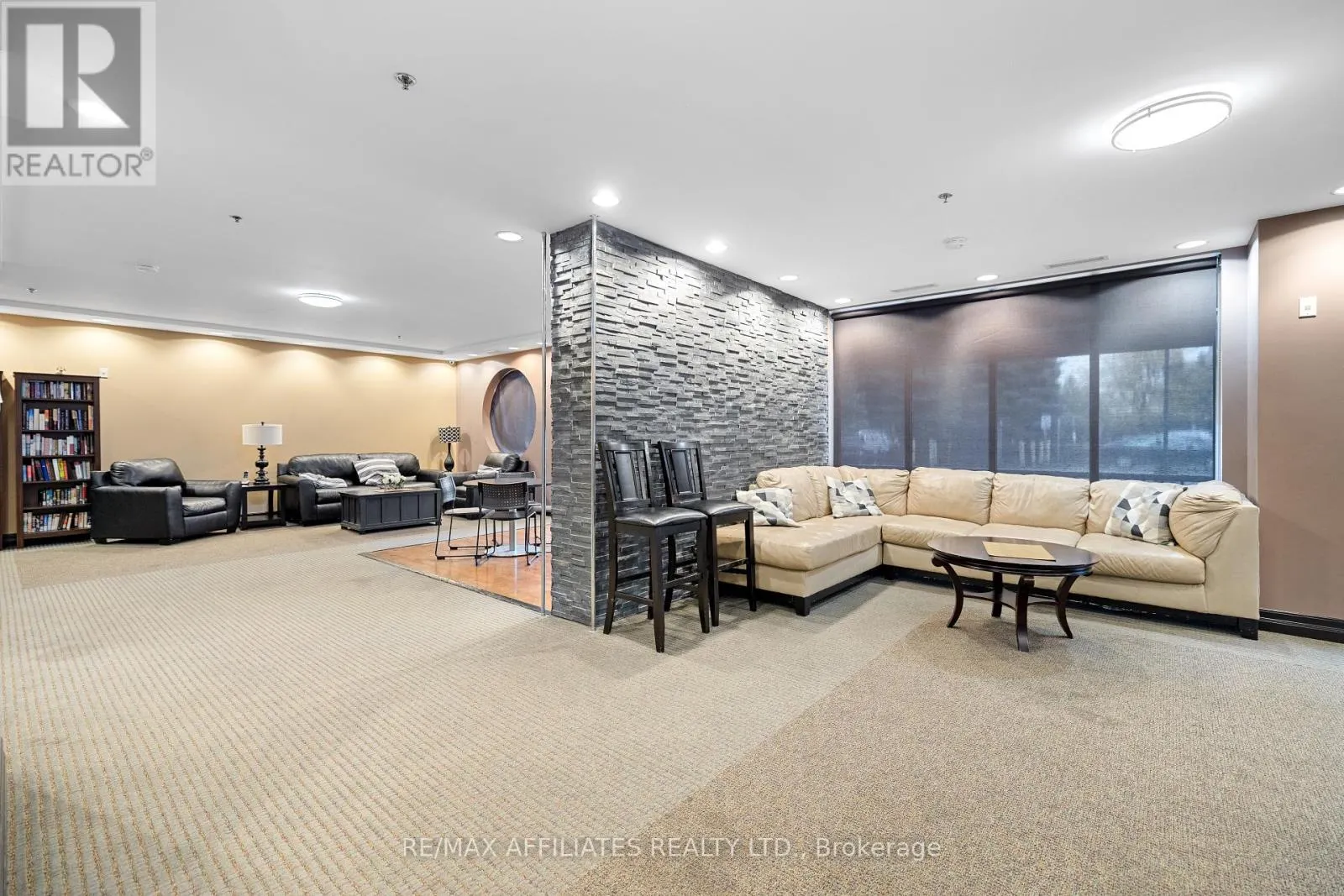 1004 - 314 CENTRAL PARK DRIVE