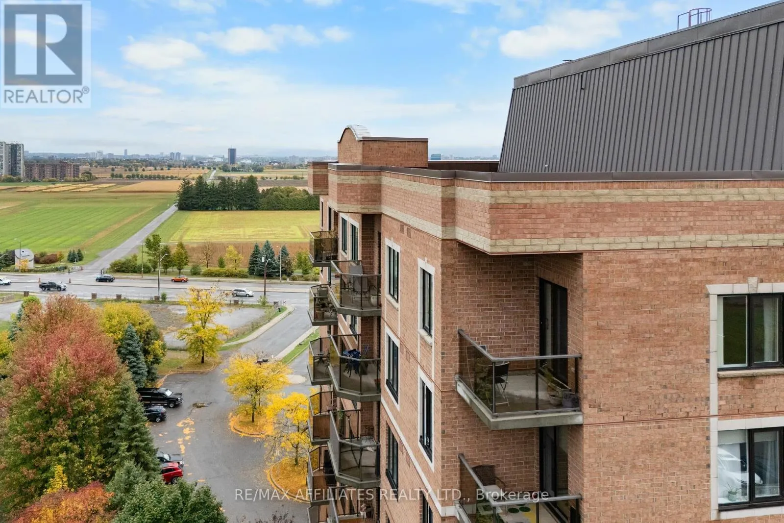 1004 - 314 CENTRAL PARK DRIVE