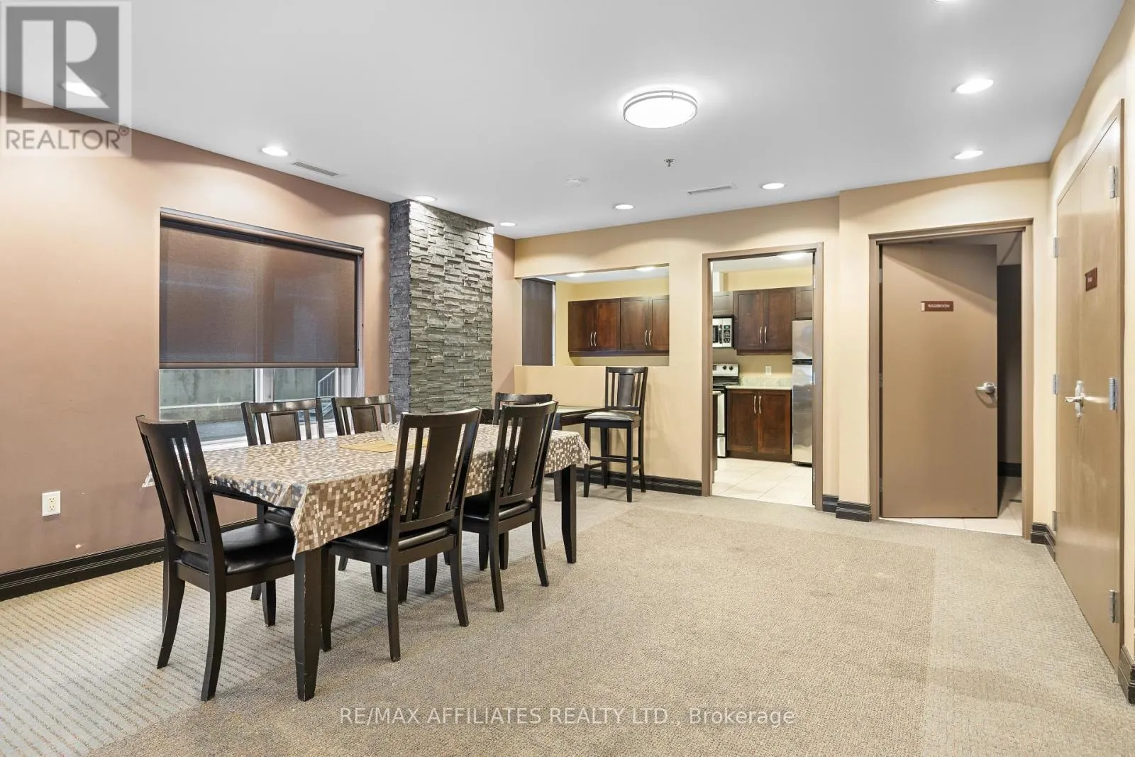 1004 - 314 CENTRAL PARK DRIVE