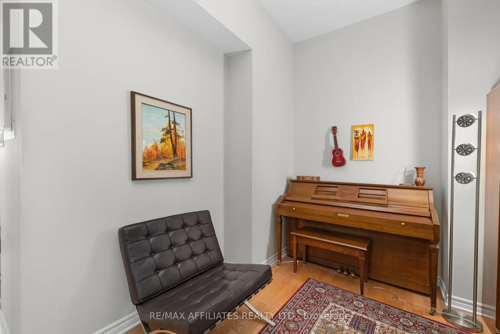 1004 - 314 CENTRAL PARK DRIVE