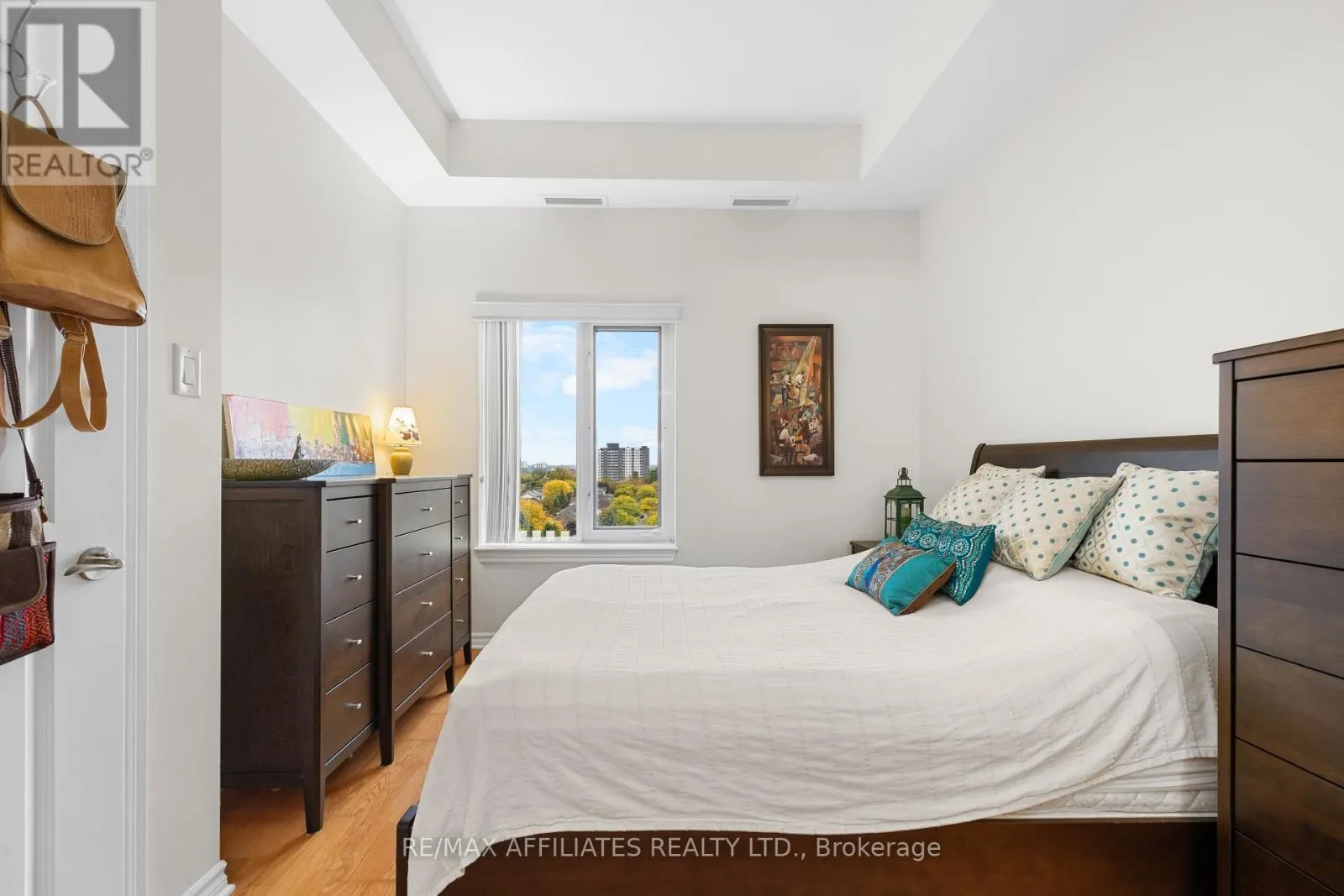 1004 - 314 CENTRAL PARK DRIVE