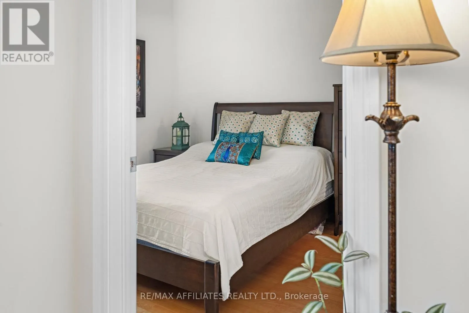 1004 - 314 CENTRAL PARK DRIVE