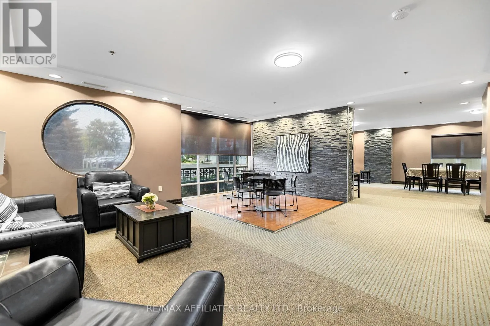 1004 - 314 CENTRAL PARK DRIVE