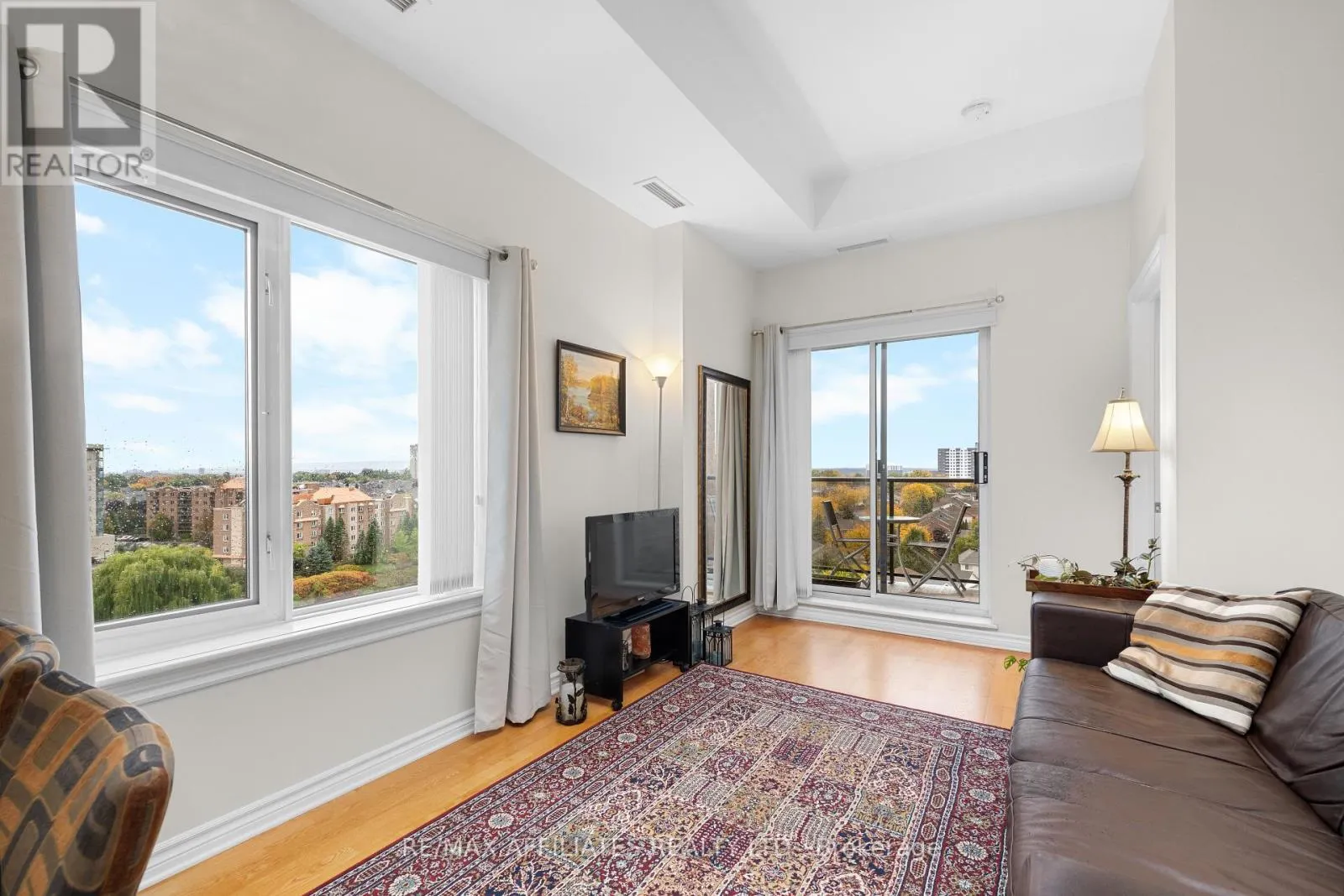 1004 - 314 CENTRAL PARK DRIVE