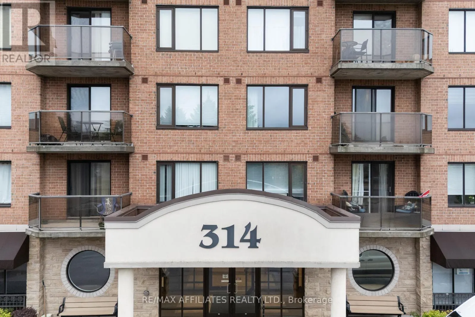 1004 - 314 CENTRAL PARK DRIVE