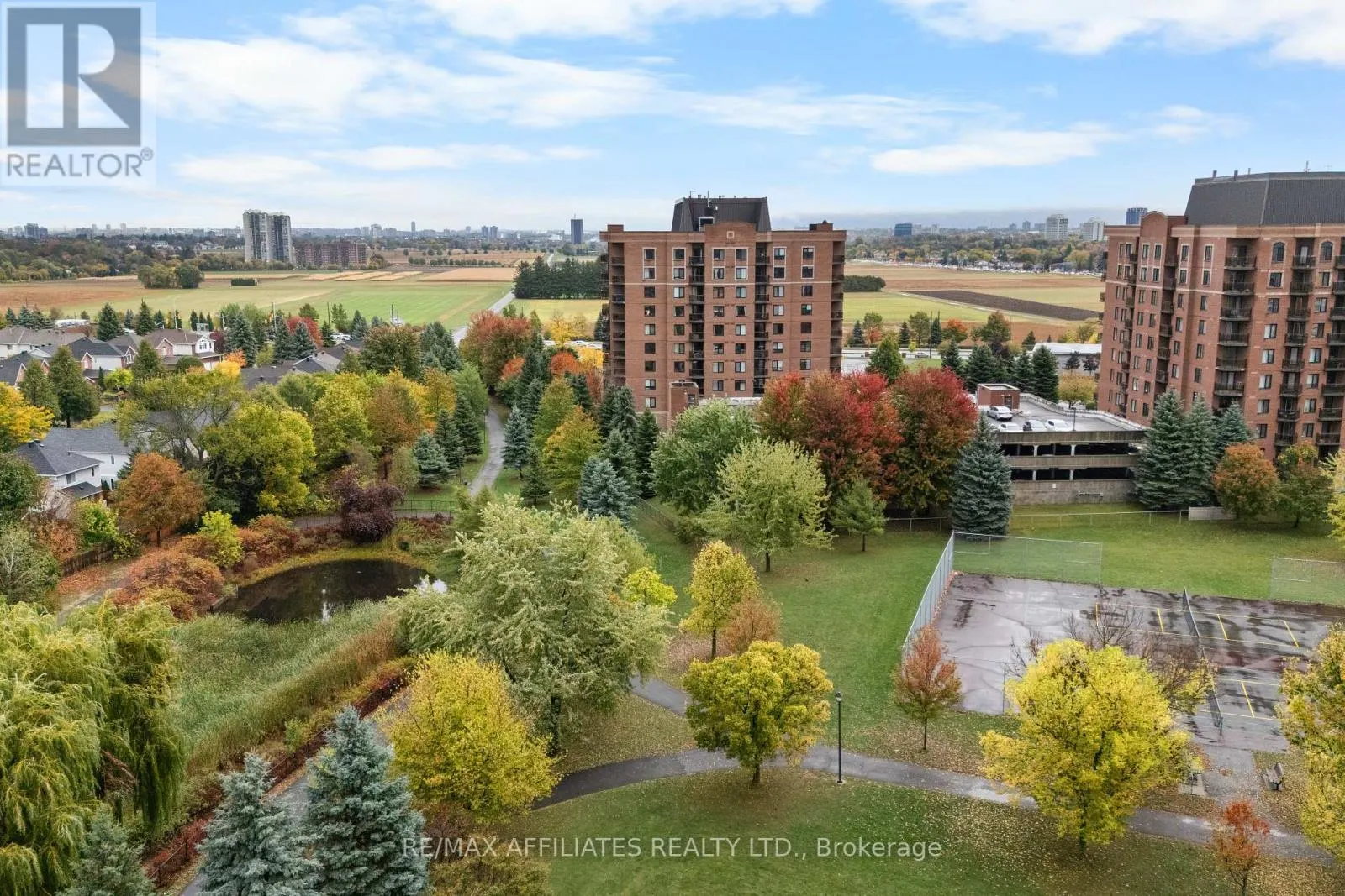 1004 - 314 CENTRAL PARK DRIVE